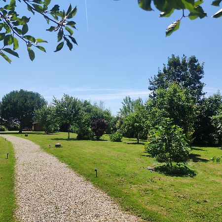 B&B Douce France Saint-Nicolas-de-la-Grave Extérieur photo